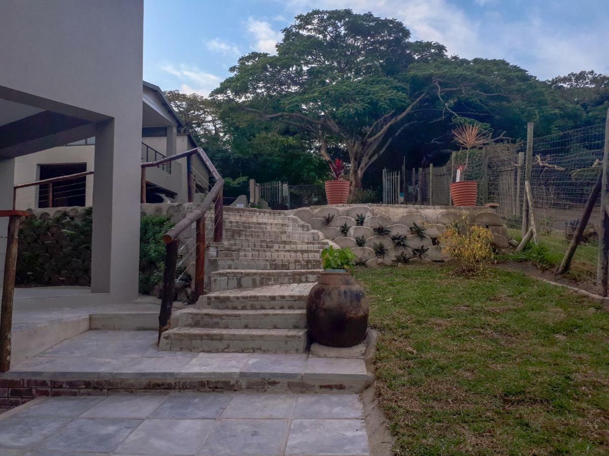 Umtamvuna View Cabanas ポート・エドワード エクステリア 写真